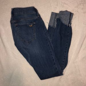 Low-Rise Crop Jeans